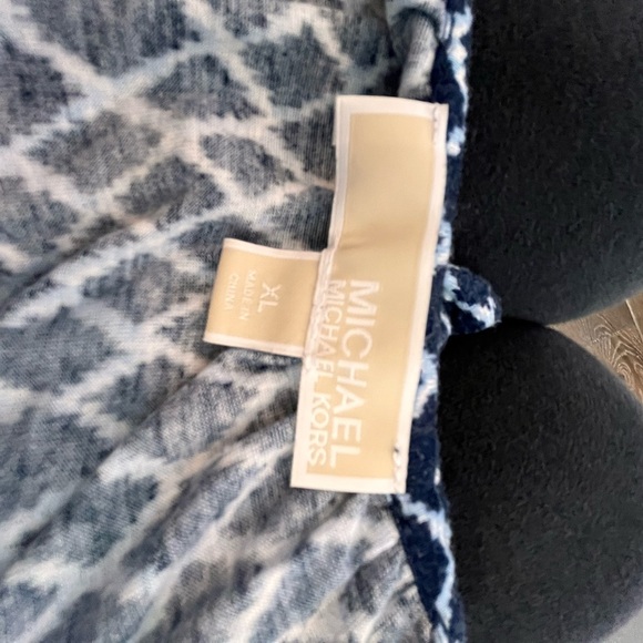 ~Michael Kors~ Top - XL - Picture 7 of 7